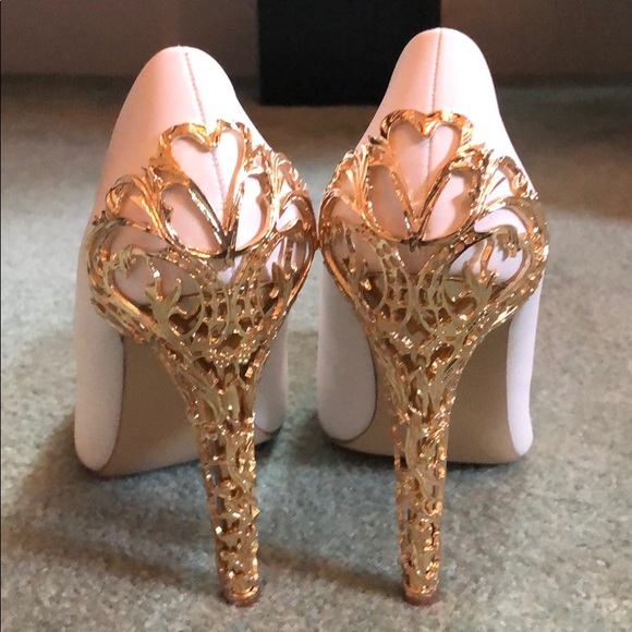 White embellished pumps - Picture 3 of 5